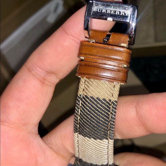 Burberry watch main image 6